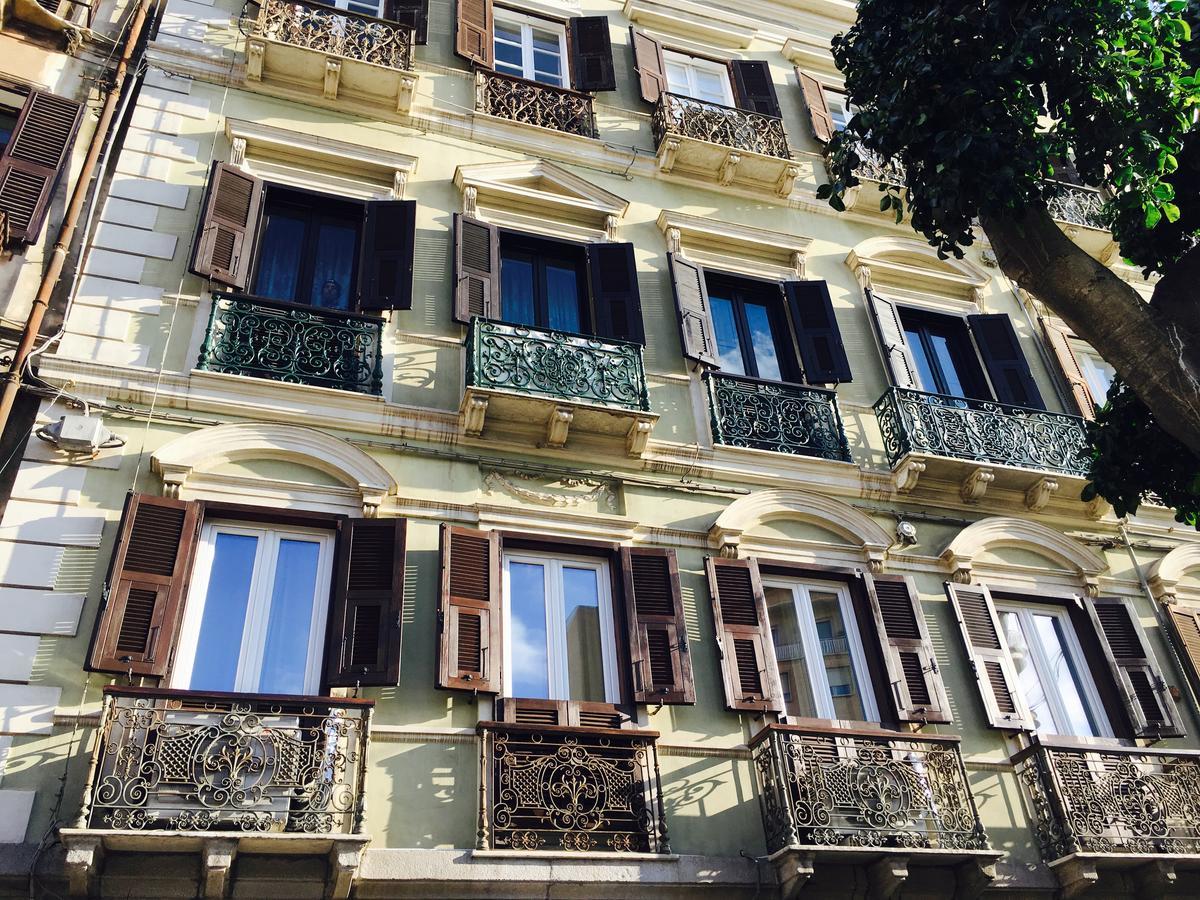 Luxuryenne Hotel Cagliari Exterior foto